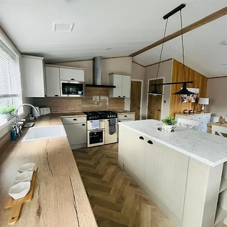 Holiday home Luna With Hot Tub York