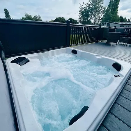 Holiday home Luna With Hot Tub