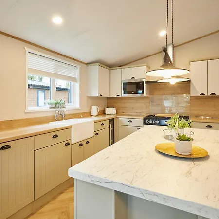 Holiday home Luna With Hot Tub *