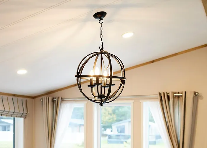 Luna With Hot Tub Holiday home *