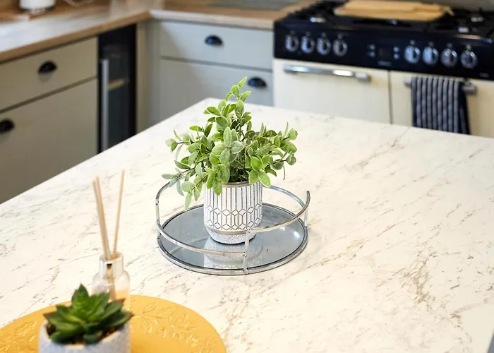 Luna With Hot Tub Holiday home