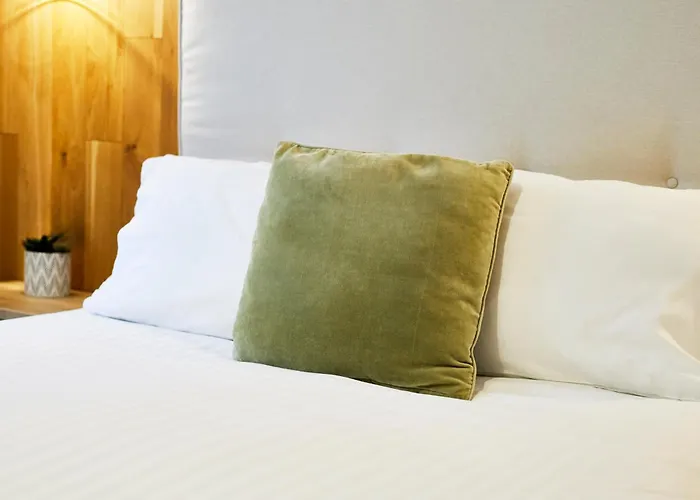 Luna With Hot Tub Holiday home *