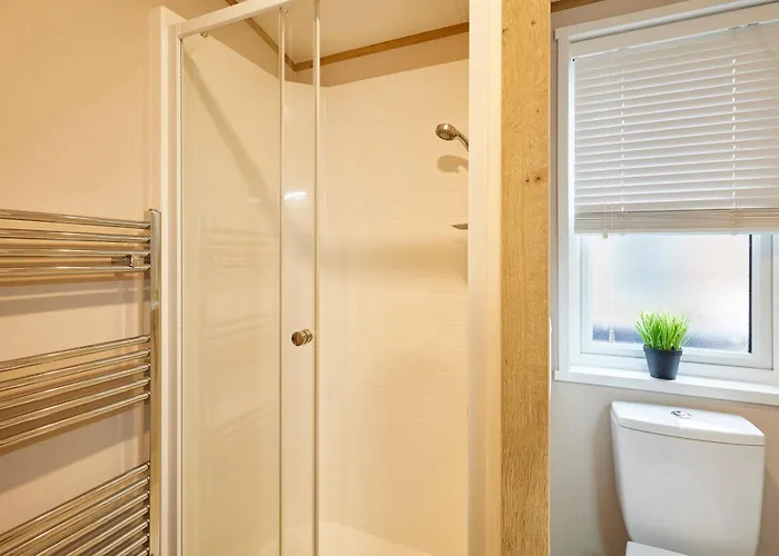 Luna With Hot Tub York