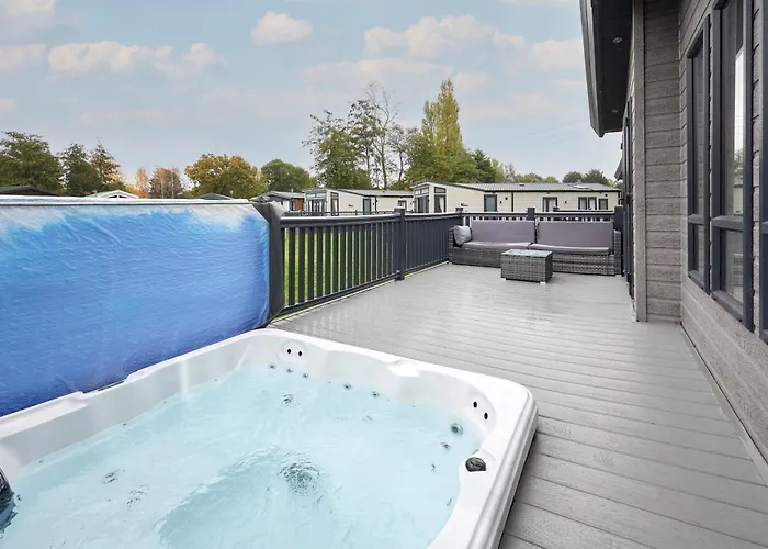 Holiday home Luna With Hot Tub *